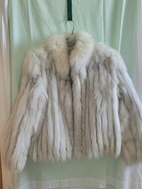 SAGA FOX Natural Norwegian Fox Fur Jacket Silver White Vintage M
